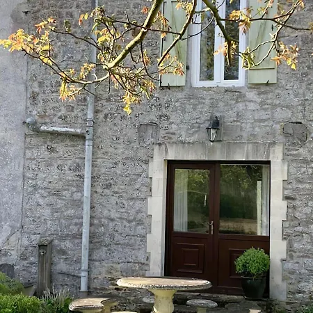 Cottage In Sainte-Marguerite-D'Elle With Barbecue Esterno foto