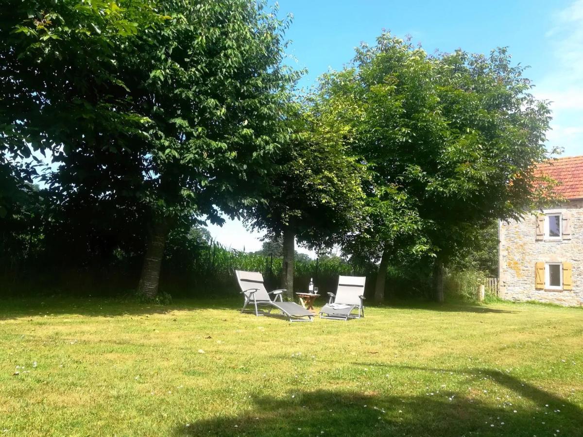 Holiday home In With Barbecue